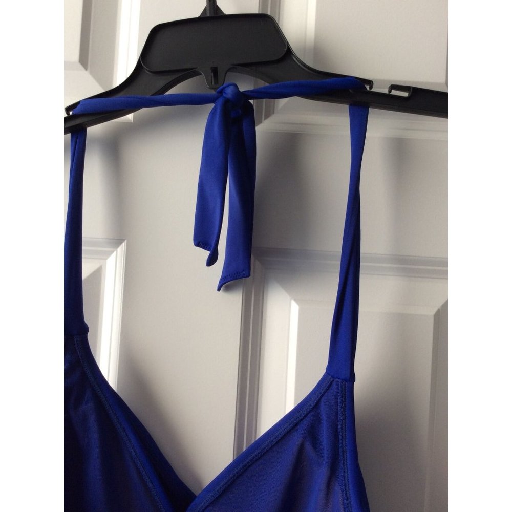 Athleta Swimwear Top, Womens, Size 34B, Built In Bra - Picture 5 of 5